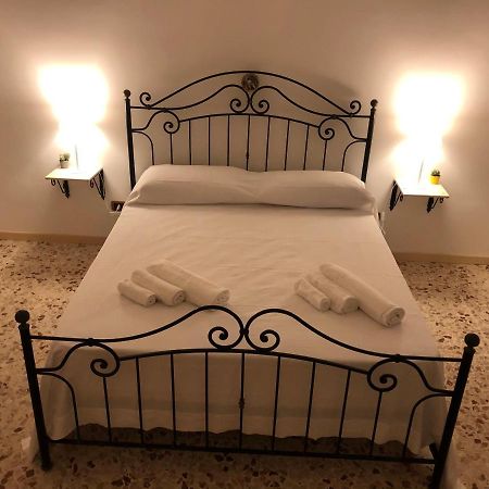 シラクーサLa Casa Di Vincenzoアパートメント エクステリア 写真