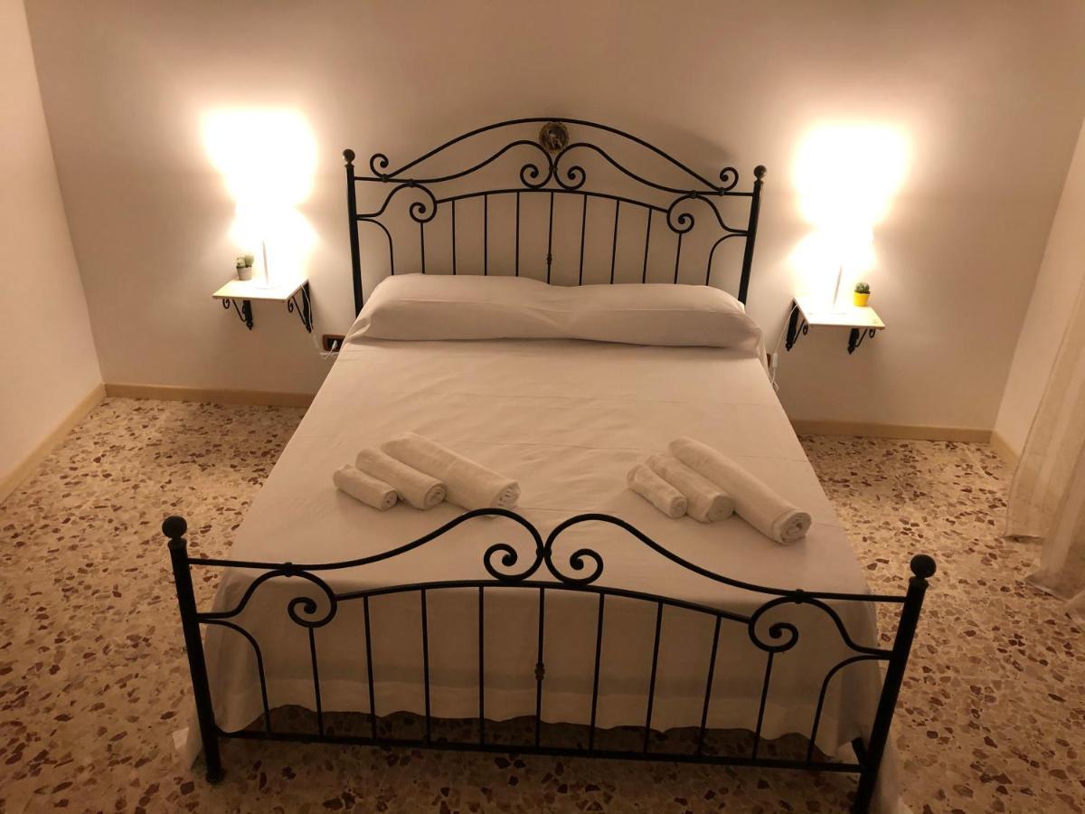 シラクーサLa Casa Di Vincenzoアパートメント エクステリア 写真